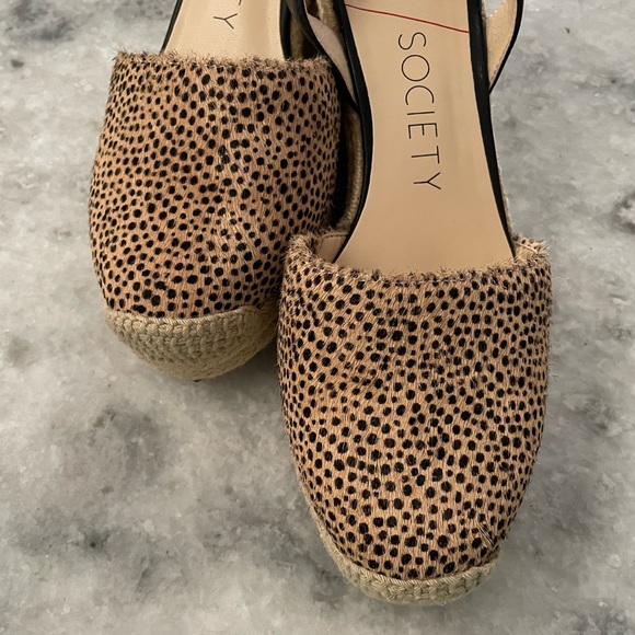 Sole Society So-Channing Black and Tan Dotted Calf Hair Espadrille Wedges - Picture 5 of 16